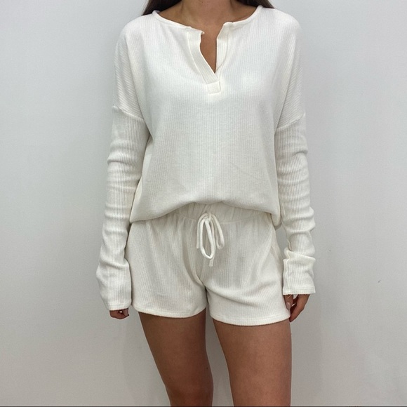 Ivory Rib Knit Lounge Shorts - Picture 6 of 6